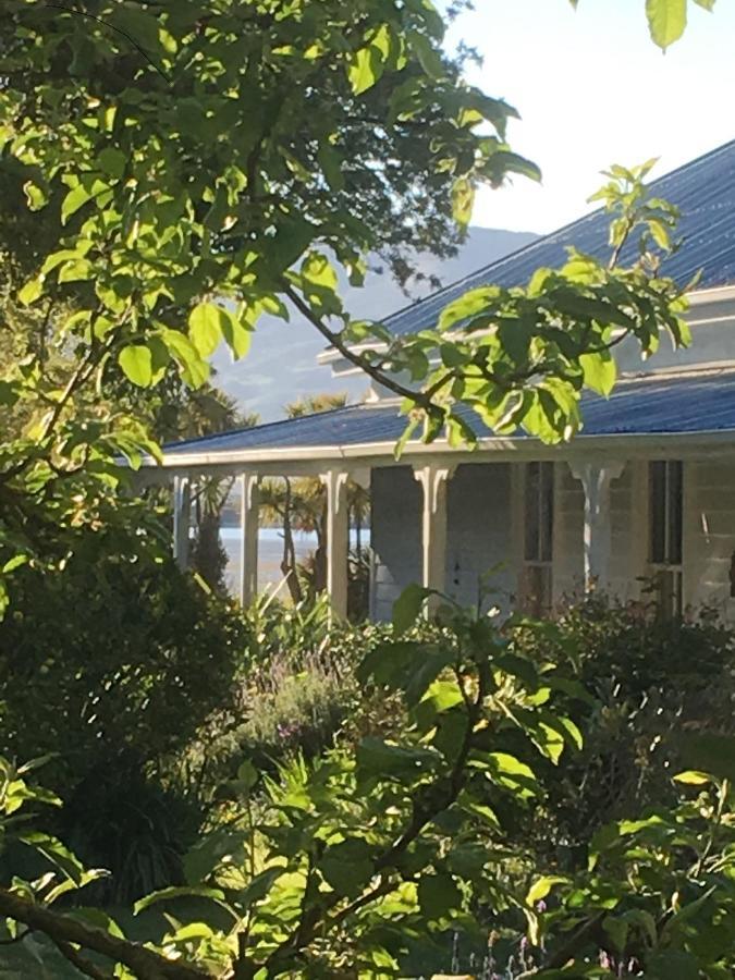 Halfmoon Cottage Akaroa Exteriör bild